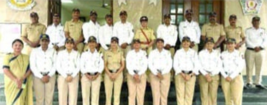 Traffic Awareness Drive for Students by Mumbai Police’s Ranragini Unit