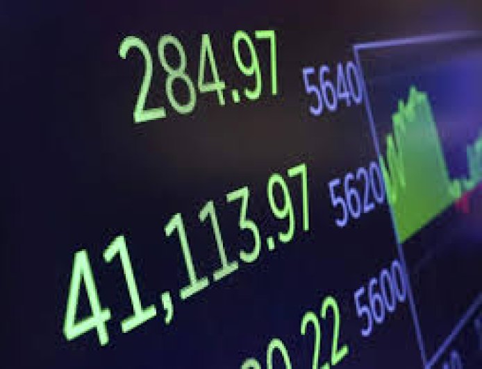 Market Jitters: U.S. Stocks Slide Amid Tech Valuation Fears and Ongoing Shutdown